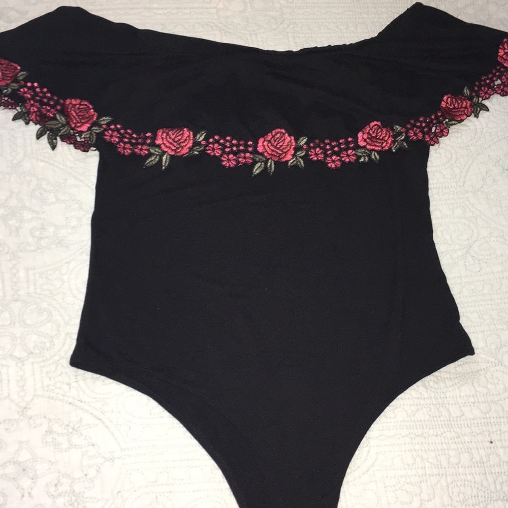 Off the Shoulder bodysuit Floral design